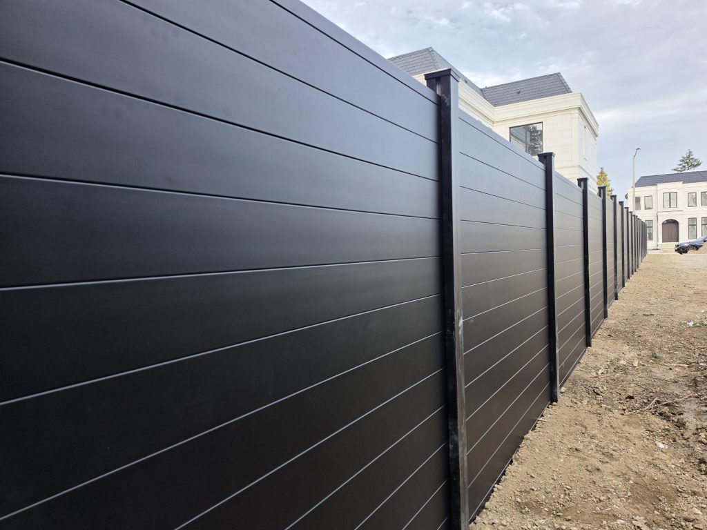 Aluminum Slat Fence